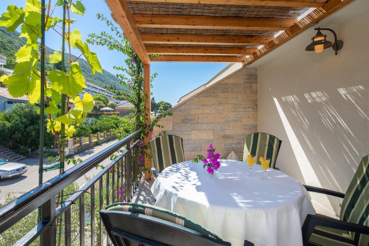 Apartment Gracija Trpanj Exterior foto